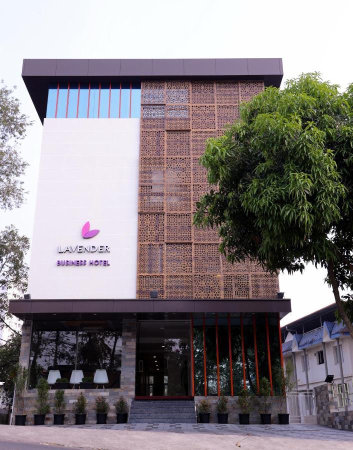 Lavender Infopark Kochi Hotel Exterior photo