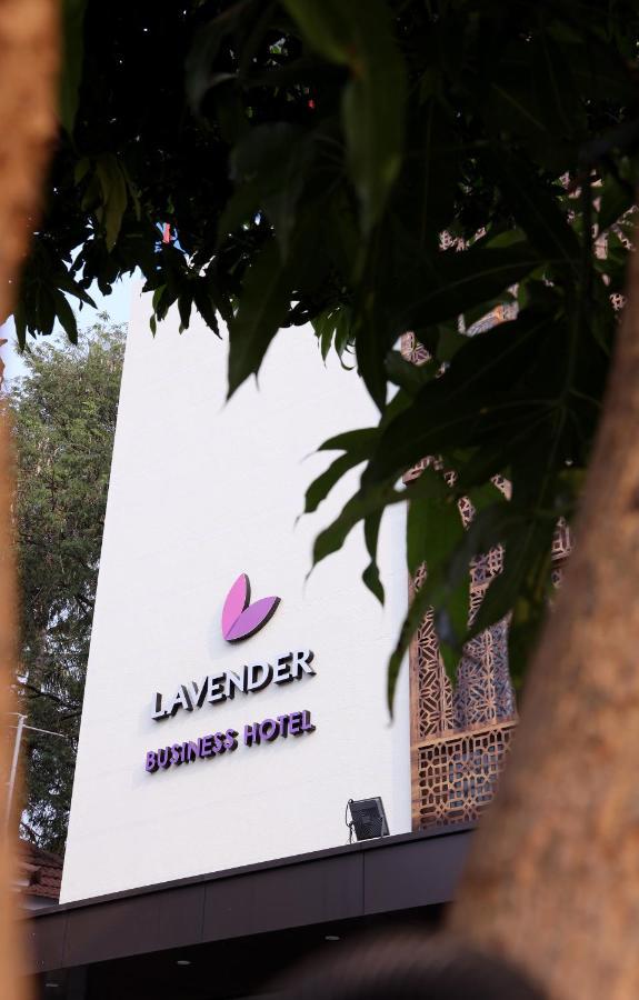 Lavender Infopark Kochi Hotel Exterior photo