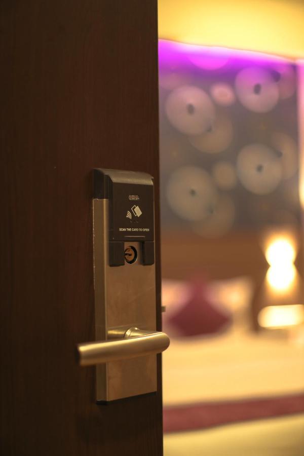 Lavender Infopark Kochi Hotel Exterior photo